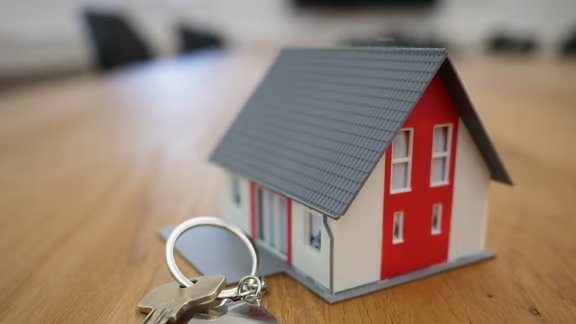 Fibe Aims for ₹1,500 Crore IPO, Eyes Billion-Dollar Valuation by 2026