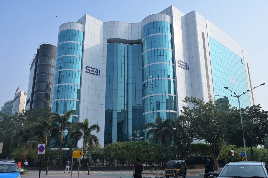 Fibe Aims for ₹1,500 Crore IPO, Eyes Billion-Dollar Valuation by 2026